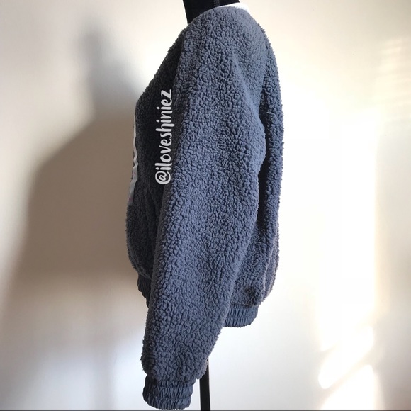 •Victoria's Secret PINK• Reversible Sherpa Bomber - Picture 2 of 8